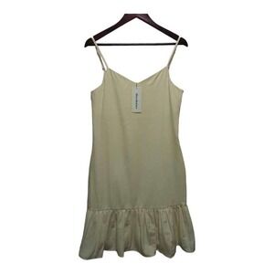 NWT Beautiful Yellow sleeveless dress by Shenbolen. ‎ Size Medium